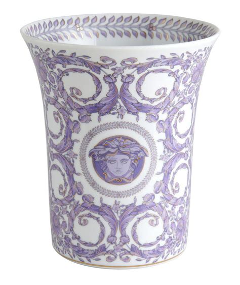 versace grand divertissement|versace le vase.